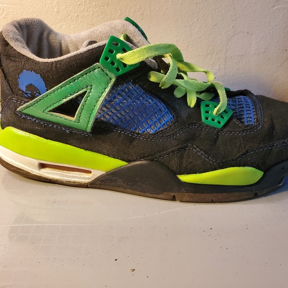 Air Jordan 4 Superman Shoes, 09-24-02 2417936 - Picture 8 of 11